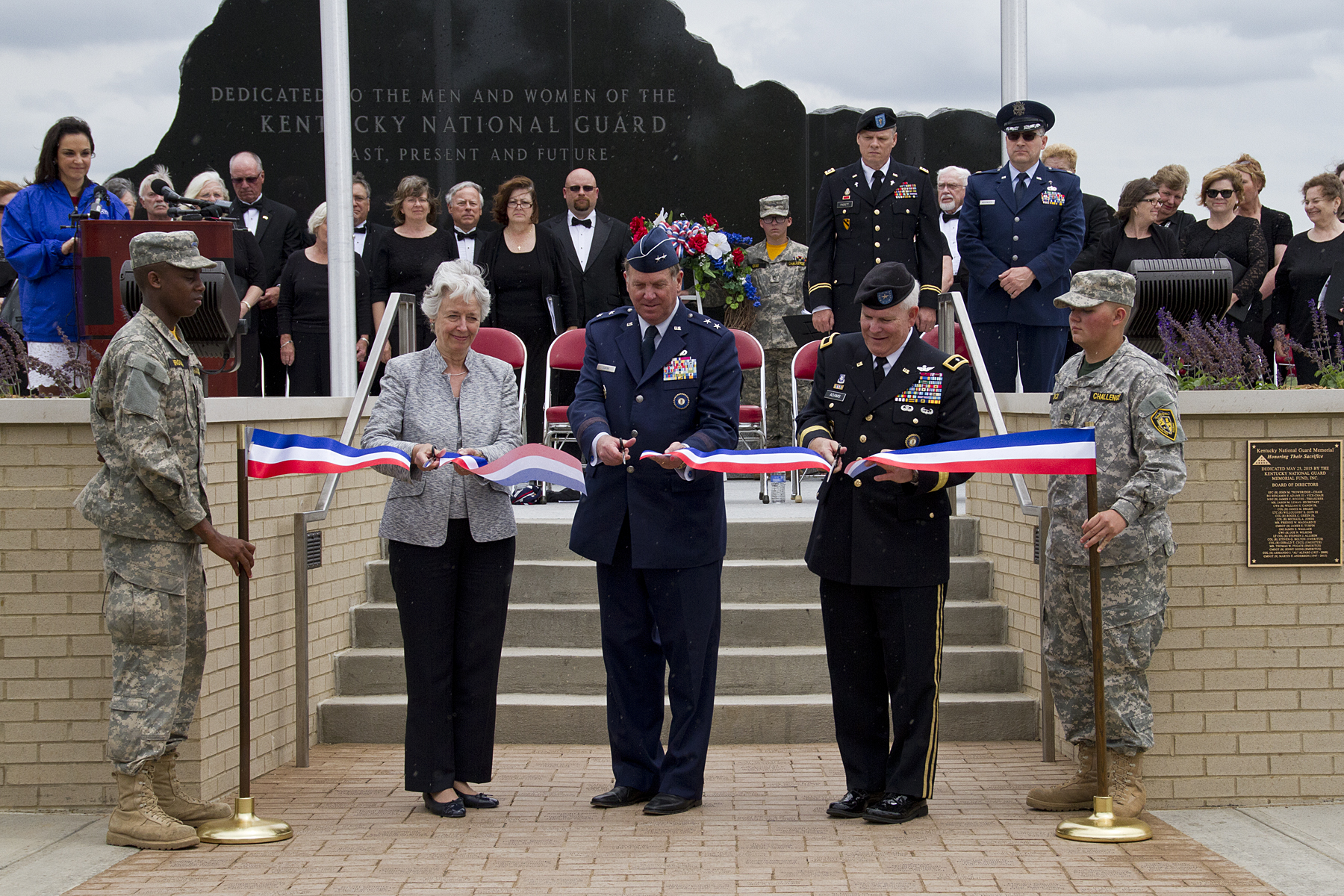 Cadets supporting ribbon cutting ceremomny for Kentucky Veterans Memorial